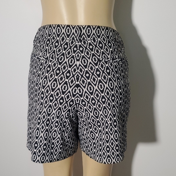 SPANX Black and White Bermuda Shorts with Geometric Pattern Size L - Picture 3 of 11